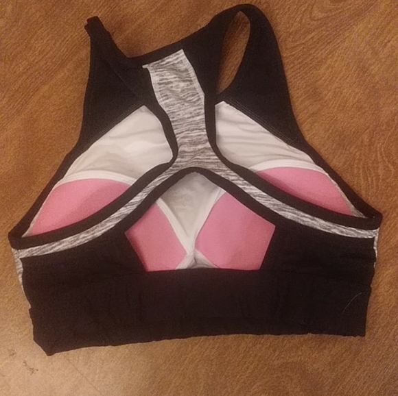 Pink Victoria's Secret sports bra grey pin… - Picture 2 of 2